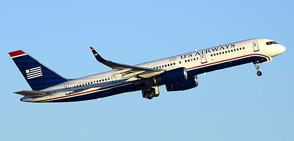 US Airways Boeing 757-2B7 N935UW, Phoenix Sky Harbor, December 22, 2014